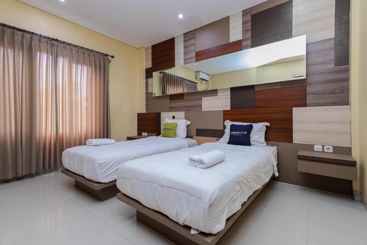 Urbanview Hotel Wg Jimbaran Bali Унгасан Экстерьер фото